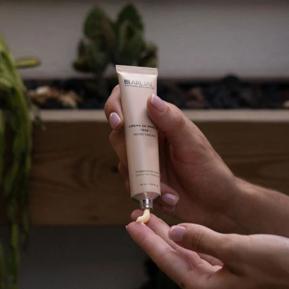 Arual kézkrém, Zöld Tea illat - 30 ml